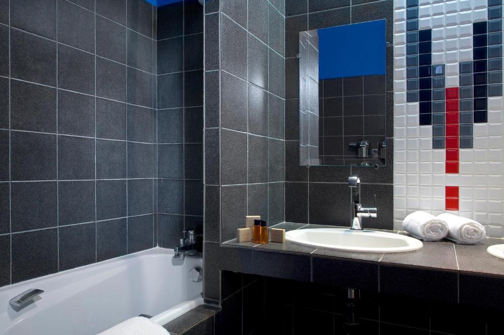 Relais Du Bois Saint Georges - Hotel De Charme Saintes Room photo